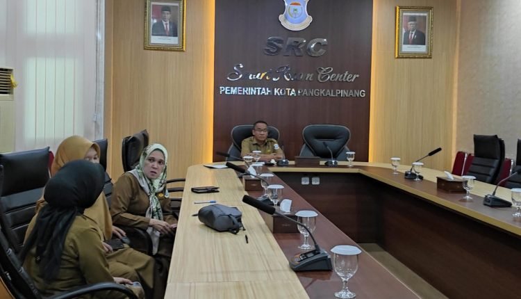 Plt Asisten II Dan TPID Kota Pangkalpinang Ikuti Rakor Pengendalian Inflasi Daerah